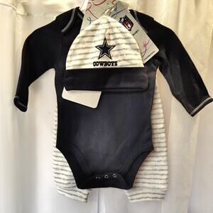 NFL Baby Dallas Cowboys 3M Newborn 3 Pc Outfit Set Hat Bodysuit Pants NWT